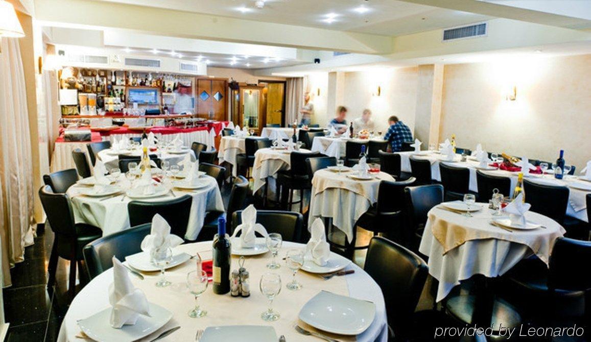 Kosher Hotel Lev Or Bucarest Extérieur photo