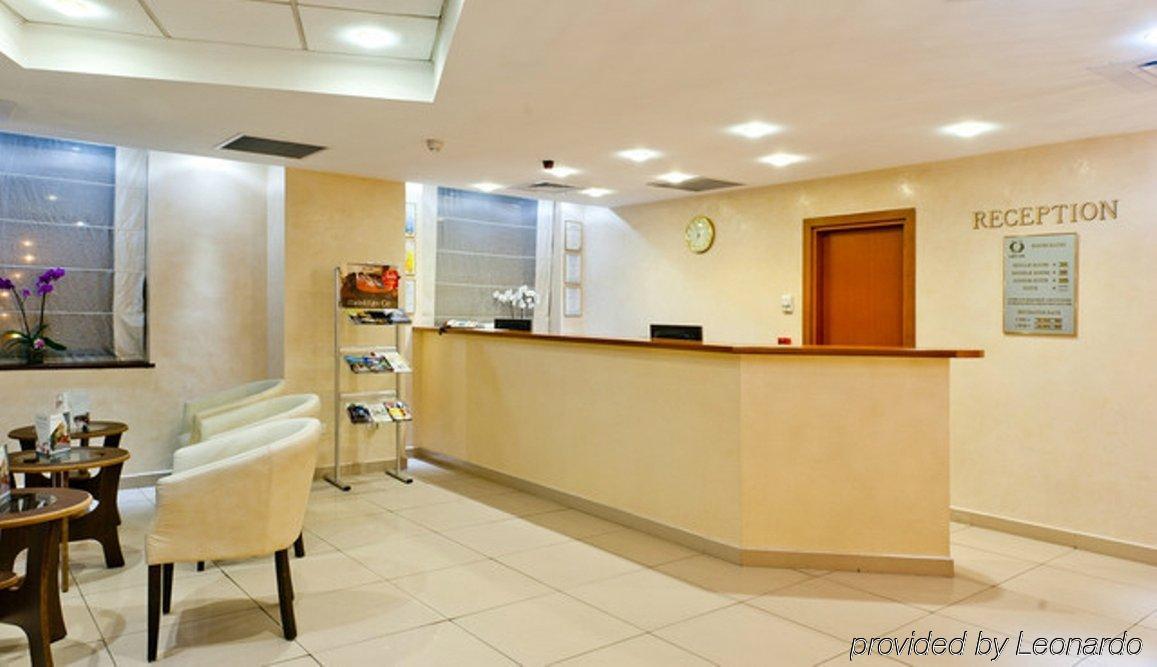 Kosher Hotel Lev Or Bucarest Extérieur photo