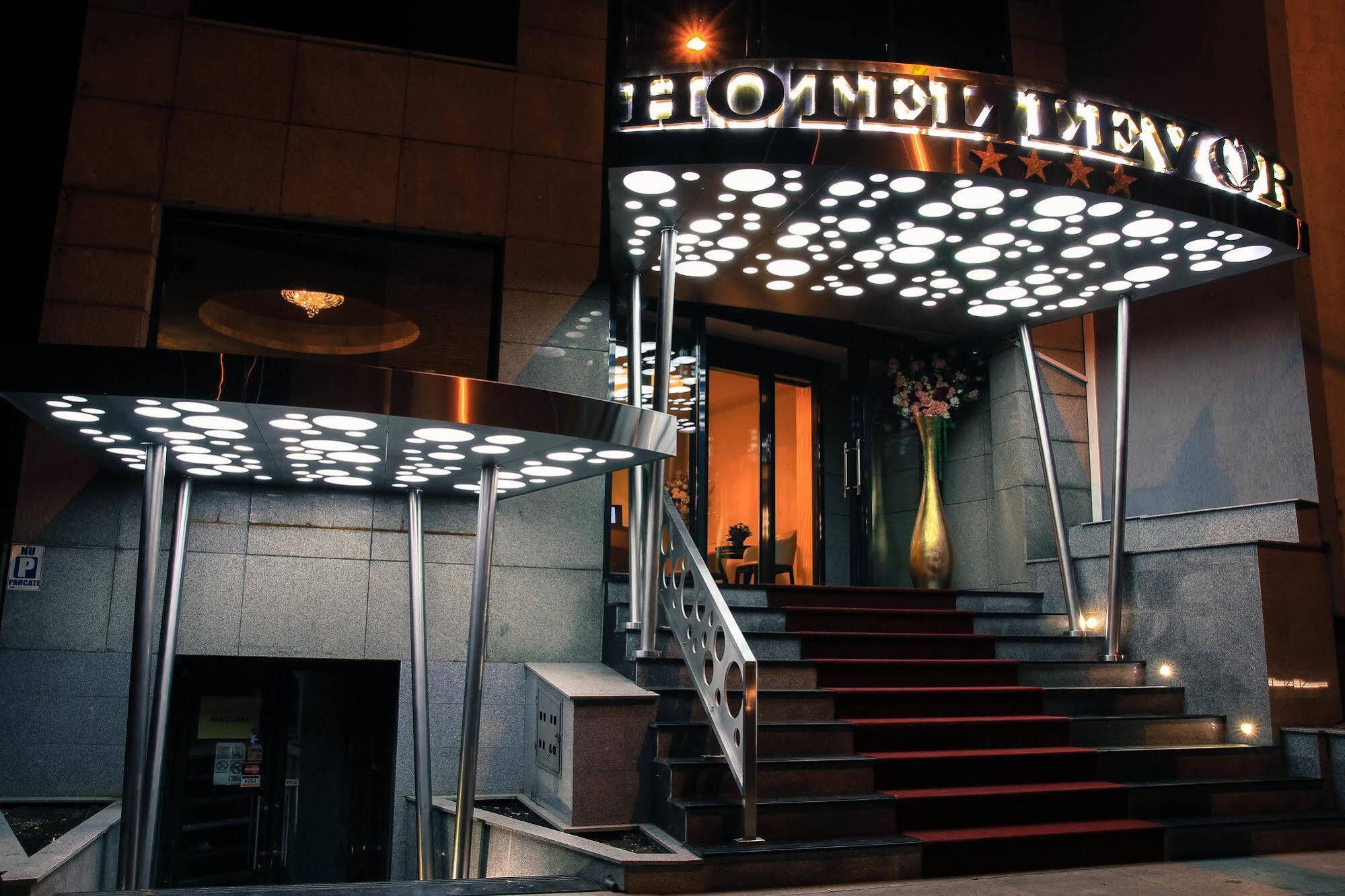 Kosher Hotel Lev Or Bucarest Extérieur photo